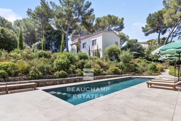 Luxury House for sale in Vallauris, 1 690 000 €, Photo 1