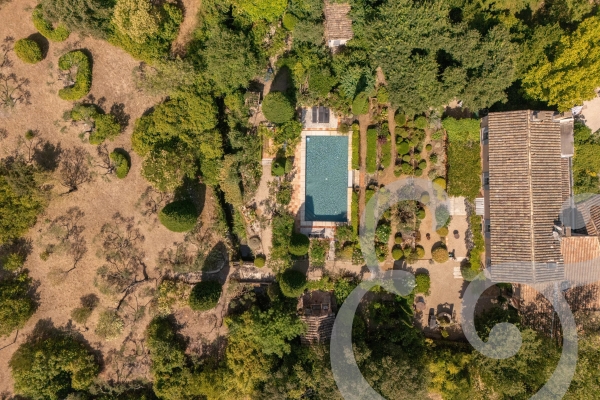 Maison de luxe à vendre à Saint-Rémy-de-Provence, 1 575 000 €, Photo 2