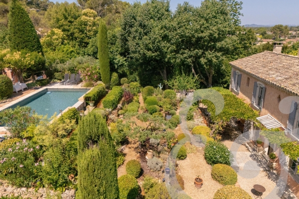 Maison de luxe à vendre à Saint-Rémy-de-Provence, 1 575 000 €, Photo 3