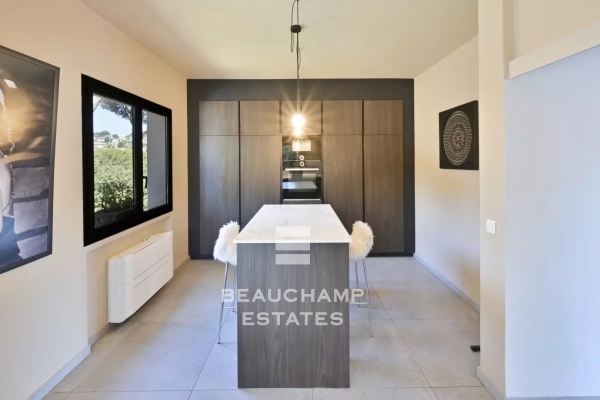 Luxury House for sale in Le Golfe Juan, 1 980 000 €, Photo 4