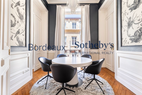 Luxury Apartment for sale in Bordeaux, 1 570 000 €, Photo 5