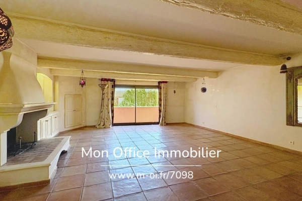 Maison de luxe à vendre à Cogolin, 739 000 €, Photo 1