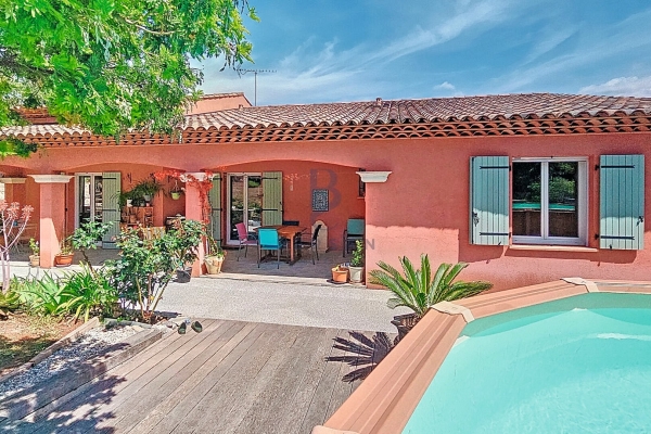 Maison de luxe à vendre à Fréjus, 699 000 €, Photo 1