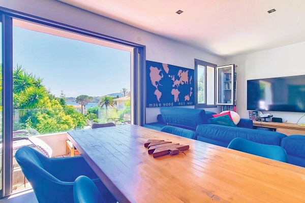 Luxury Apartment for sale in Saint-Raphaël, 749 000 €, Photo 1