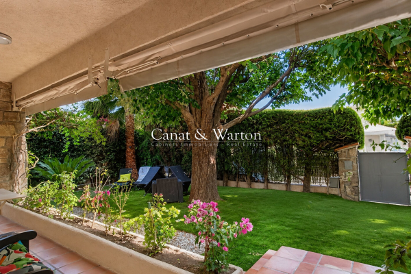 Maison de luxe à vendre à Saint-Raphaël, 714 000 €, Photo 2