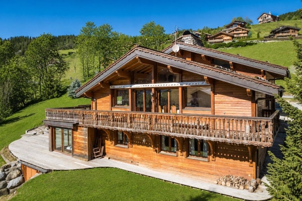 Maison de luxe à vendre à La Clusaz, 2 150 000 €, Photo 1