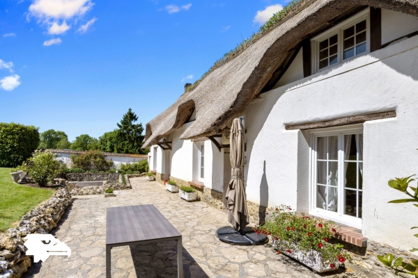 Maison de luxe à vendre à Le Val d'Hazey, 549 000 €, Photo 1