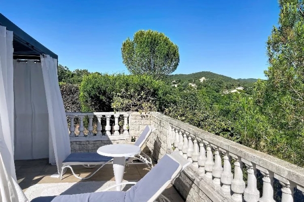 Maison de luxe à vendre à Montauroux, 550 000 €, Photo 1