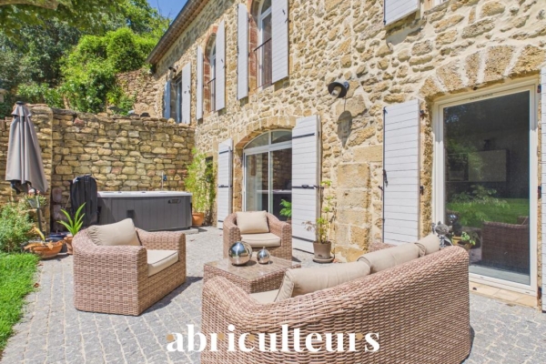 Maison de luxe à vendre à Grans, 845 000 €, Photo 2