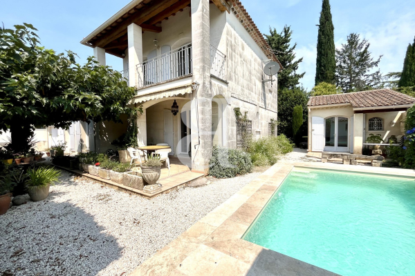 Luxury House for sale in Saint-Rémy-de-Provence, 1 265 000 €, Photo 2