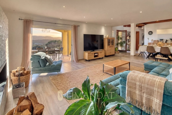 Luxury House for sale in Mougins, 1 350 000 €, Photo 2