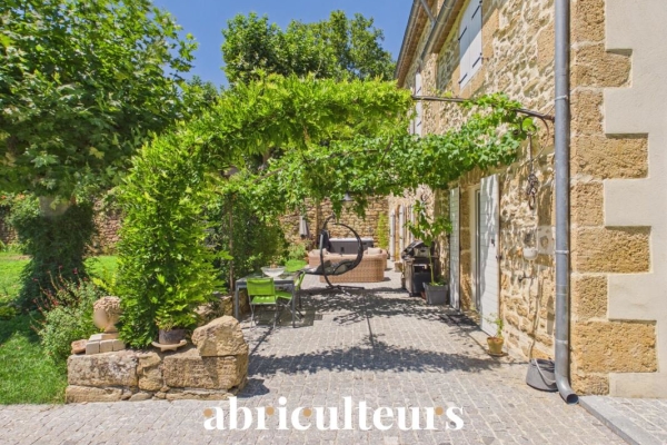 Maison de luxe à vendre à Grans, 845 000 €, Photo 3
