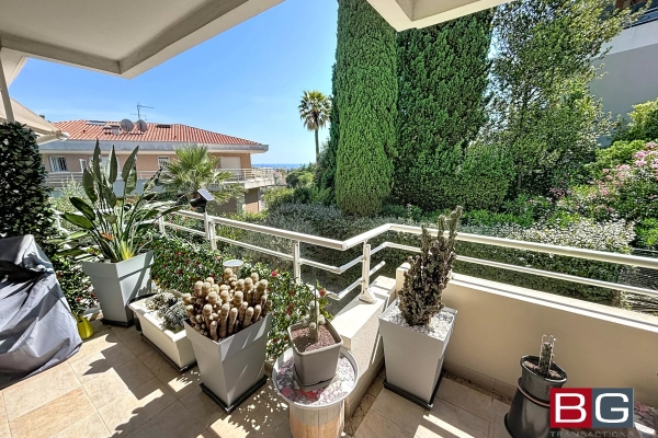 Appartement de luxe à vendre à Antibes, 360 000 €, Photo 3