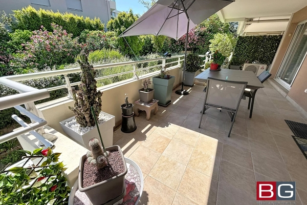 Appartement de luxe à vendre à Antibes, 360 000 €, Photo 4
