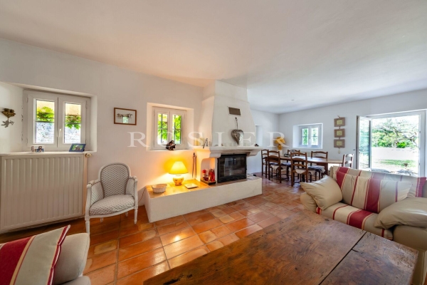 Maison de luxe à vendre à Gordes, 2 050 000 €, Photo 6