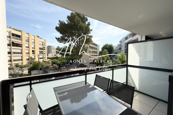 Luxury Apartment for sale in Cavalaire-sur-Mer, 290 000 €, Photo 6