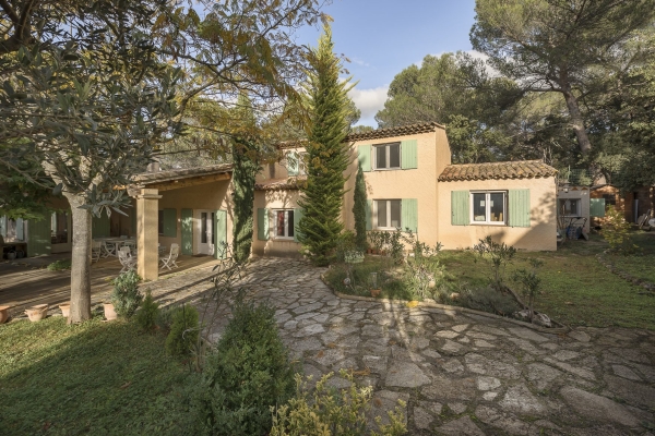 Maison de luxe à vendre à Aix-en-Provence, 1 290 000 €, Photo 1