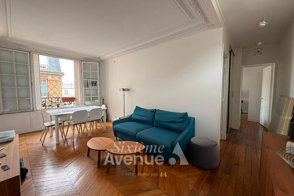 Luxury Apartment for sale in Paris 11ème, 820 000 €, Photo 1