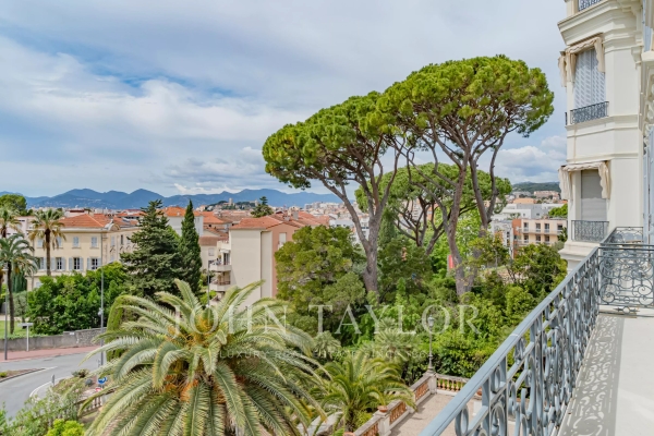 Luxury Apartment for sale in Cannes, 1 890 000 €, Photo 1