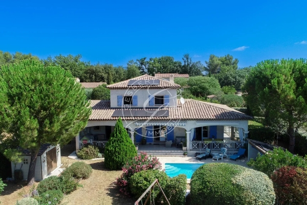 Luxury House for sale in Flayosc, 484 000 €, Photo 1