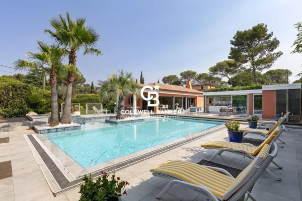 Maison de luxe à vendre à Mougins, 1 990 000 €, Photo 1