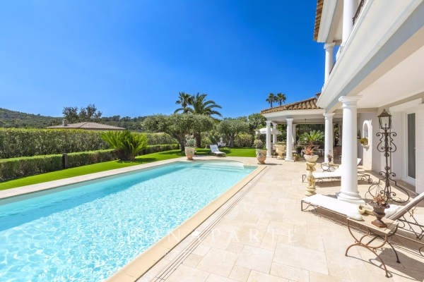Maison de luxe à vendre à Saint-Raphaël, 1 550 000 €, Photo 1
