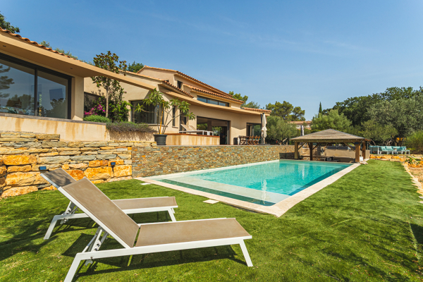 Maison de luxe à vendre à Solliès-Ville, 1 095 000 €, Photo 1