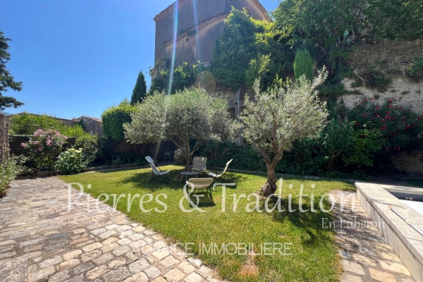 Luxury House for sale in Saint-Martin-de-Castillon, 795 000 €, Photo 2