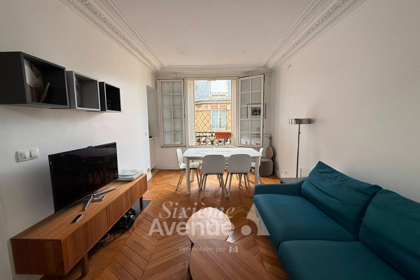 Luxury Apartment for sale in Paris 11ème, 820 000 €, Photo 3