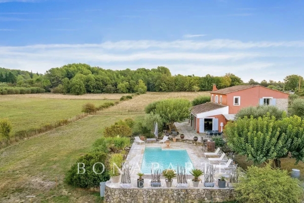 Maison de luxe à vendre à Bagnols-en-Forêt, 830 000 €, Photo 3