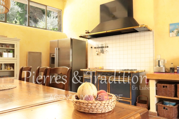 Luxury House for sale in Saint-Martin-de-Castillon, 795 000 €, Photo 5