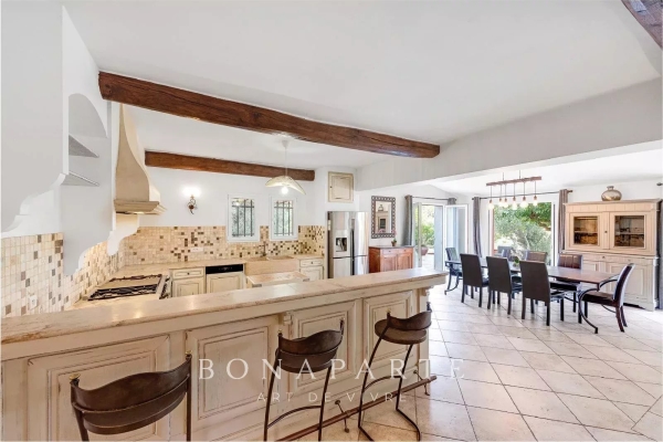 Maison de luxe à vendre à Bagnols-en-Forêt, 830 000 €, Photo 7