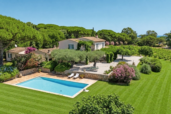 Luxury House for sale in Saint-Tropez, 15 000 000 €, Photo 1