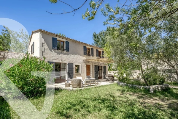 Maison de luxe à vendre à Paradou, 769 000 €, Photo 1