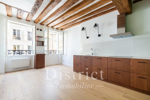Luxury Apartment for sale in Paris 4ème, 660 000 €, Photo 1