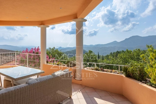 Maison de luxe à vendre à Les Adrets de l'Esterel, 1 380 000 €, Photo 1