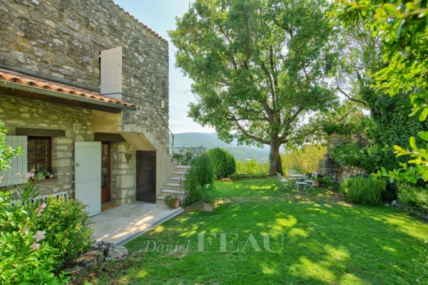 Maison de luxe à vendre à Montjustin, 675 000 €, Photo 2
