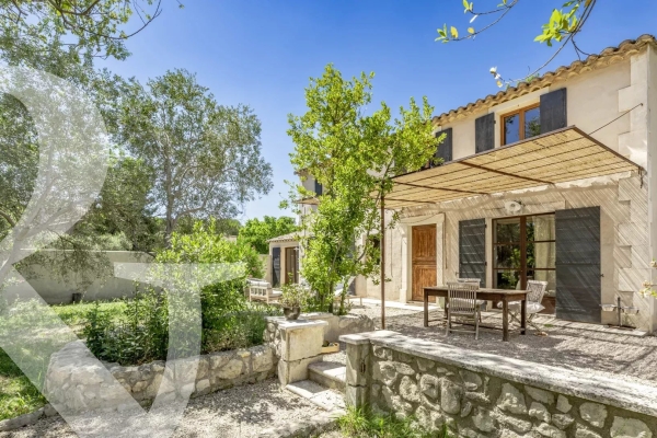 Maison de luxe à vendre à Paradou, 769 000 €, Photo 2