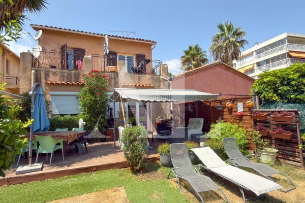 Luxury House for sale in Le Golfe Juan, 795 000 €, Photo 4