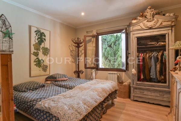 Maison de luxe à vendre à Robion, 660 000 €, Photo 7