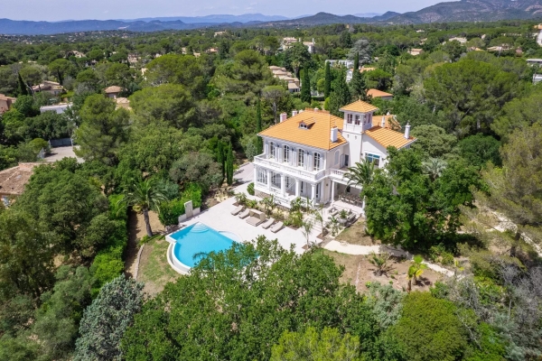 Maison de luxe à vendre à Saint-Raphaël, 5 300 000 €, Photo 1