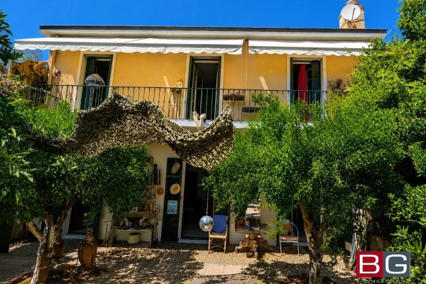 Maison de luxe à vendre à Antibes, 1 165 000 €, Photo 1