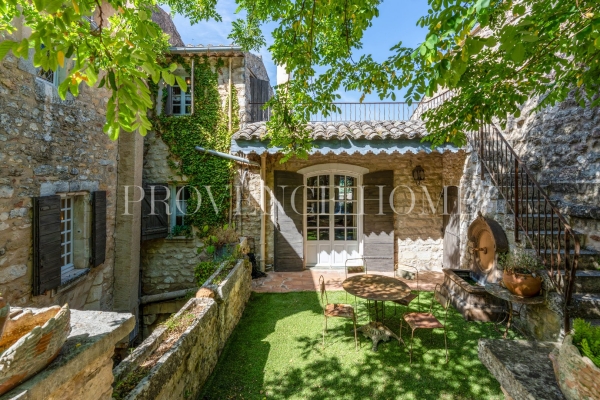 Maison de luxe à vendre à Oppède, 950 000 €, Photo 2