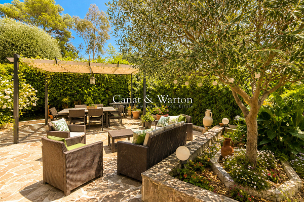 Maison de luxe à vendre à Saint-Raphaël, 630 000 €, Photo 1