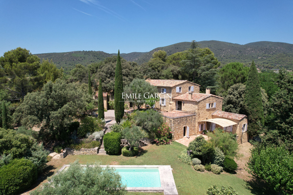 Maison de luxe à vendre à Lourmarin, 2 950 000 €, Photo 1