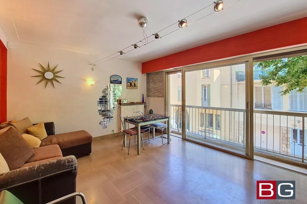 Appartement de luxe à vendre à Antibes, 195 000 €, Photo 1
