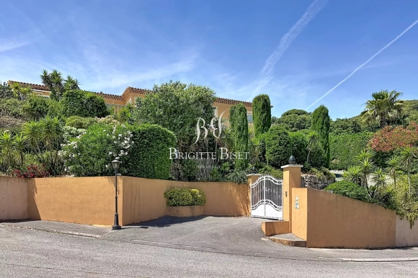 Maison de luxe à vendre à Sainte-Maxime, 1 999 950 €, Photo 1