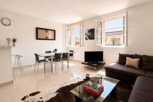 Appartement de luxe à vendre à Saint-Tropez, 670 000 €, Photo 1