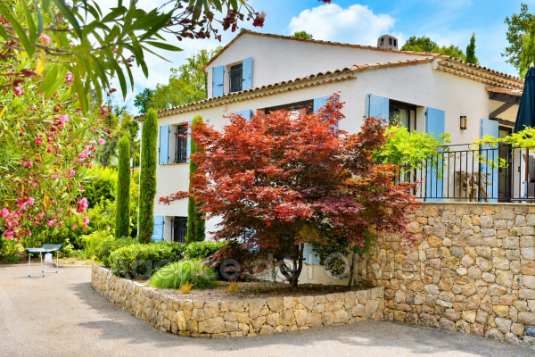 Maison de luxe à vendre à Valbonne, 1 450 000 €, Photo 1
