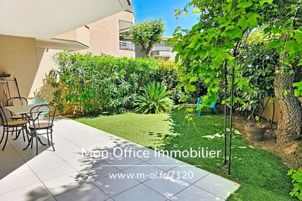Appartement de luxe à vendre à Cavalaire-sur-Mer, 450 000 €, Photo 2